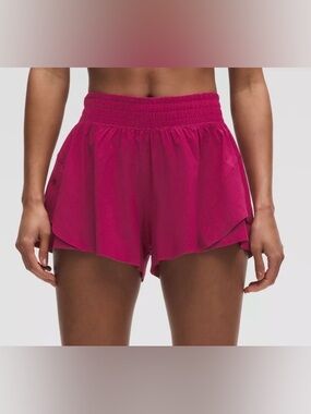 Lululemon NWT SOLD OUT 💗 XL Shake it Out shorts